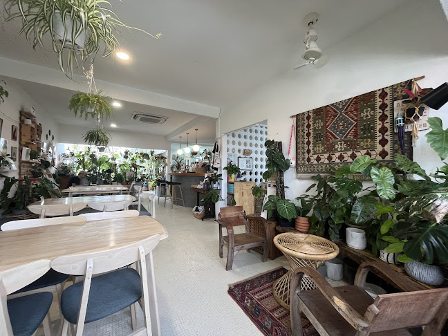 Taman Hati Studio & Cafe - Gastronomi dan perhotelan