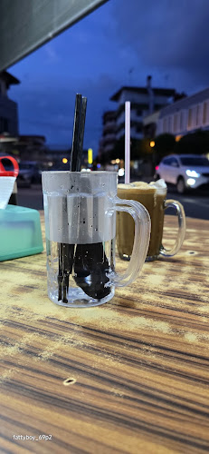 Opinii despre Kedai Kopi New Wah Hong Restaurant în Labuan - Gastronomi dan perhotelan