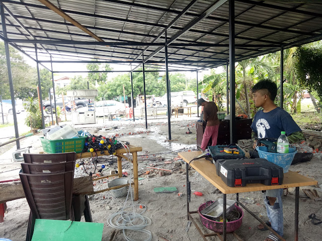 D'ilham Seafood 1 - Gastronomi dan perhotelan