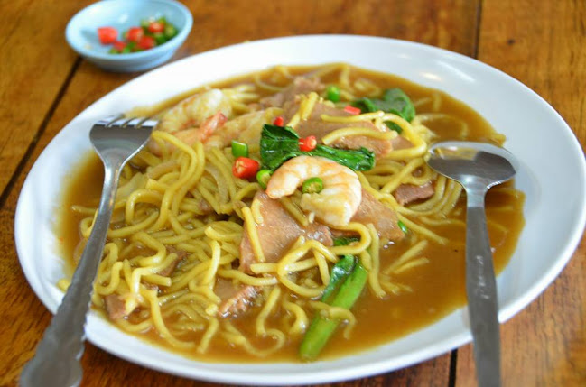 Cafe Racer - Gastronomi dan perhotelan