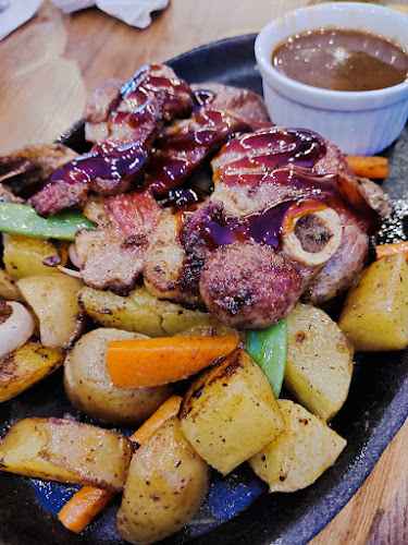 Dapur Pak Ali Restaurant & Catering - Gastronomi dan perhotelan