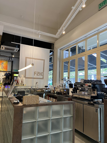 Comentarii opinii despre Box FZHD