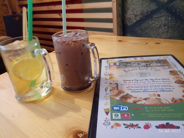 Opinii despre Nature's Touch Cafe în Bukit Beruang - Gastronomi dan perhotelan