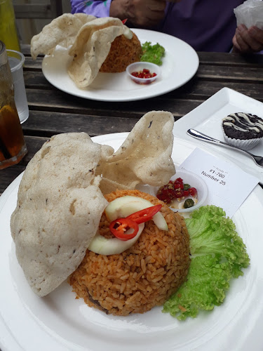 Comentarii opinii despre Aurora Coffee House