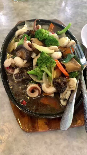 One To Six Seafood Restaurant - Kota Kinabalu