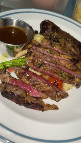 Opinii despre The Substitutes HQ în Johor Bahru - Gastronomi dan perhotelan