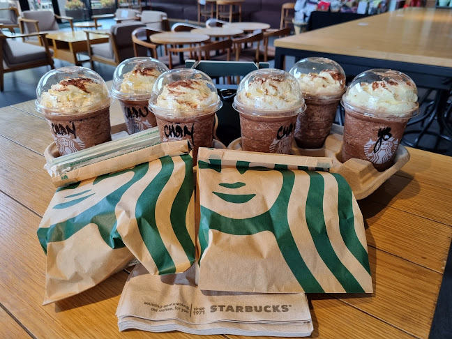 Starbucks Juru R&R DT - Gastronomi dan perhotelan
