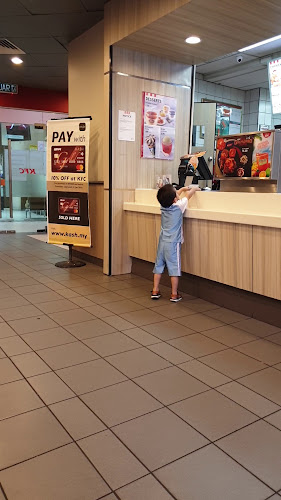 KFC Kompleks Karamunsing - Gastronomi dan perhotelan