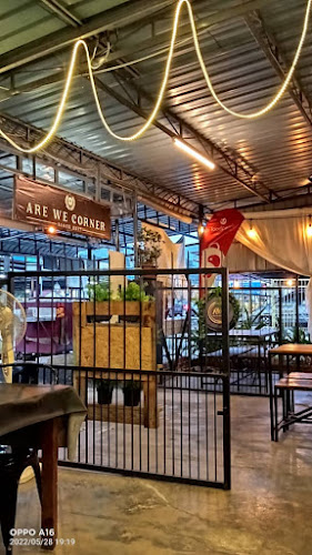 Restoran Are We Corner - Gastronomi dan perhotelan