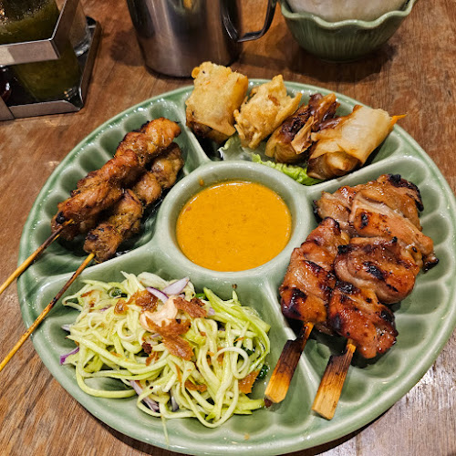 Opinii despre Mr. Tuk Tuk Sunway Pyramid în Subang Jaya - Gastronomi dan perhotelan