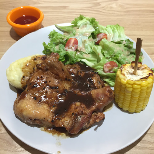 Opinii despre wán Masak Family Cafe @ Eco Botanic în Iskandar Puteri - Gastronomi dan perhotelan