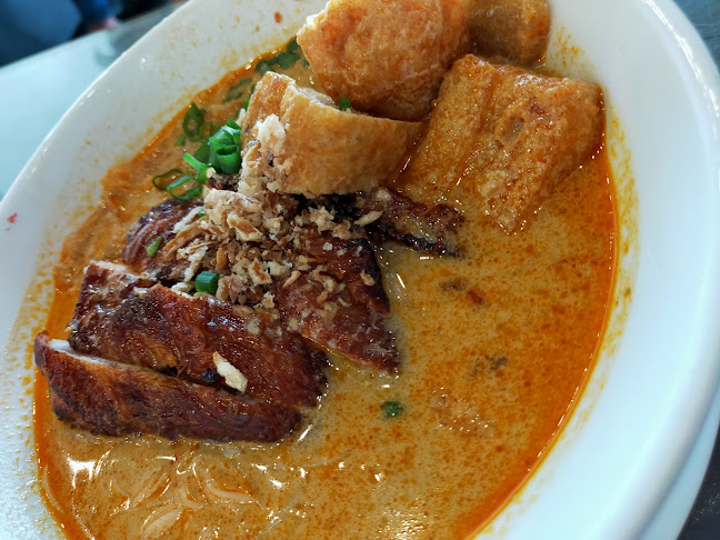 Comentarii opinii despre Kang Bee Hong 慷美峰 (Eco Botanic)