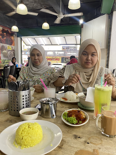 No. 2, 2, Jalan Pinang C 18/C, Seksyen 18, 40000 Shah Alam, Selangor