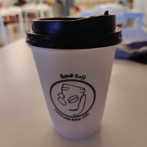 Opinii despre Borak Kafe în Iskandar Puteri - Gastronomi dan perhotelan