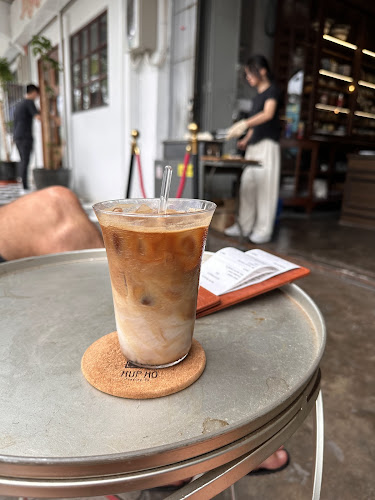 Opinii despre Hup Ho Trading Co în Kuching - Gastronomi dan perhotelan