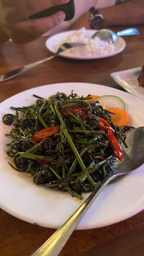 Opinii despre Peace 2 eat restaurant în Bintulu - Gastronomi dan perhotelan