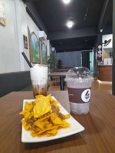 Comentarii opinii despre Six by Nik Coffee