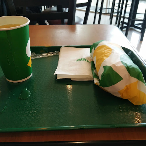 Subway - Gastronomi dan perhotelan