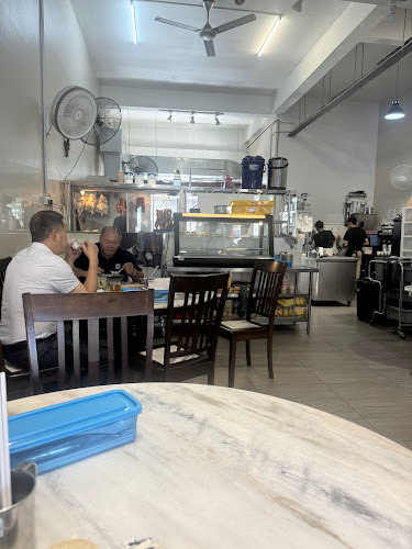 Opinii despre Chang Cheng Cafe în Miri - Gastronomi dan perhotelan