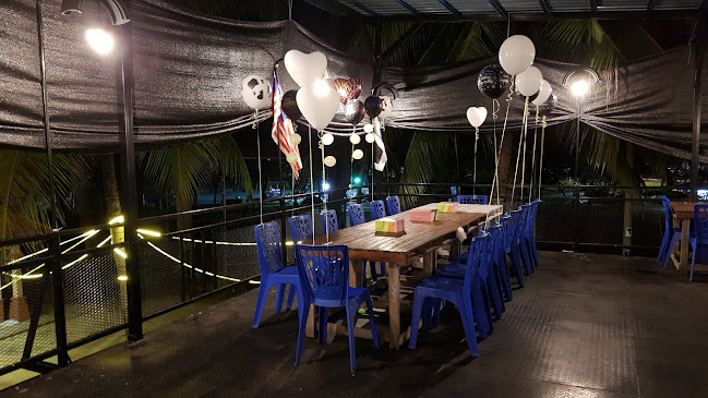 Comentarii opinii despre Salaza & Sons Bike Cafe