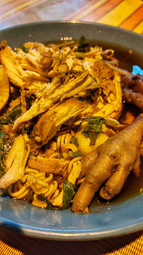 Mimi tomyam - Gastronomi dan perhotelan