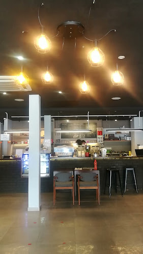 Opinii despre Q Cup Café în Kuala Lumpur - Gastronomi dan perhotelan