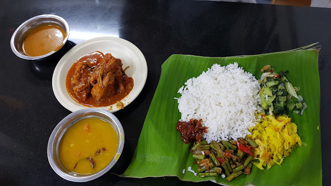 Opinii despre Restoran Arati Vilas Banana Leaf în Tanjung Bungah - Gastronomi dan perhotelan