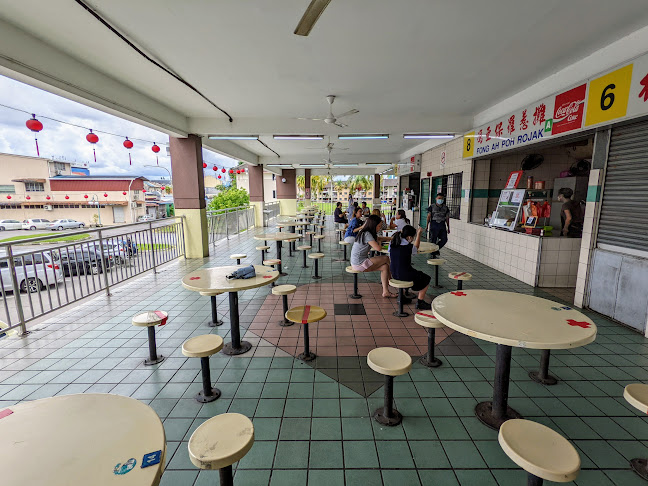 Opinii despre Pusat Makanan Dan Rekreasi Padang Song Kheng Hai în Kuching - Gastronomi dan perhotelan