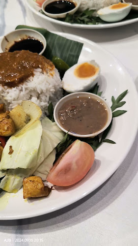 Rasa Kaw Kaw Kuching - Gastronomi dan perhotelan