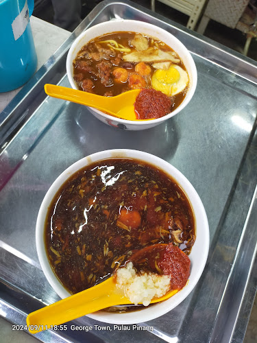 Pusat Makanan Lye Lye - Gastronomi dan perhotelan