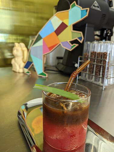 Comentarii opinii despre Toothless Coffee