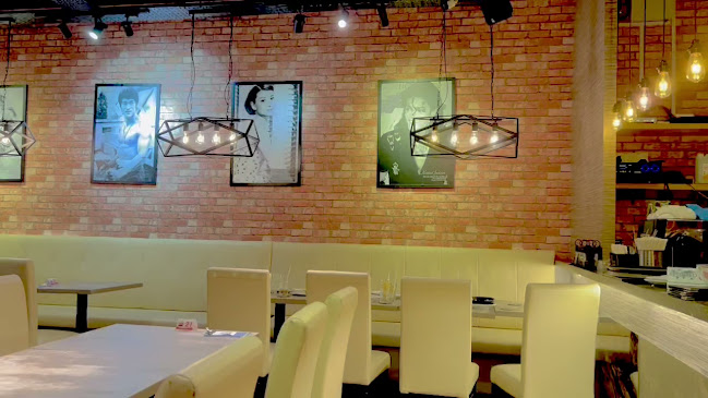 Anmour Cafe Bukit Indah