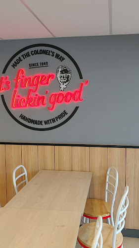 KFC Plaza Melaka - Gastronomi dan perhotelan