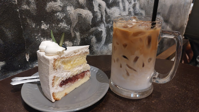 October Coffee Gaya - Gastronomi dan perhotelan