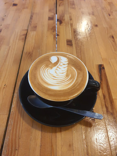 Opinii despre Simple Cup Coffee în Kajang - Gastronomi dan perhotelan