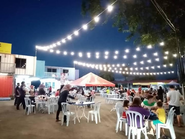 Bistro Kabin Kontena Kluang - Gastronomi dan perhotelan