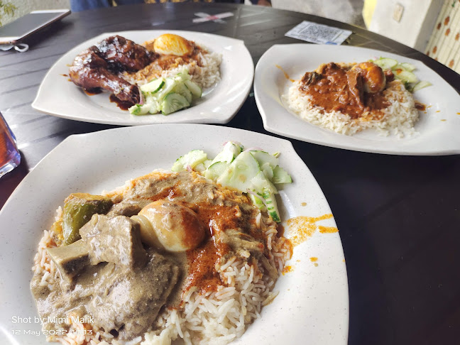 Liga Maju Nasi Dalca Ayam Negro