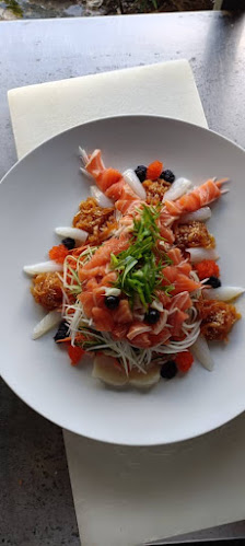 Comentarii opinii despre Deluxcious Spa & Restaurant