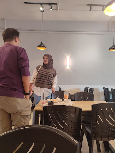 Comentarii opinii despre Bake Well Enterprise