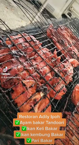 Opinii despre Restoran Adily în Kampung Kepayang - Gastronomi dan perhotelan