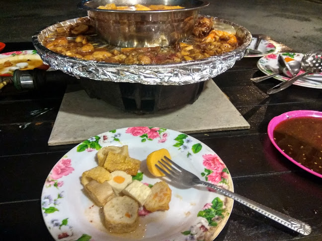 D' lawang Grills Steamboat - Gastronomi dan perhotelan