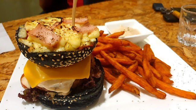 Opinii despre Prime Cafe & Restaurant în Penampang - Gastronomi dan perhotelan