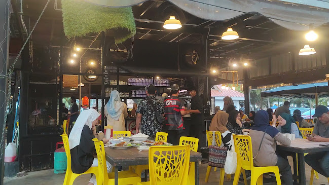 Salaza & Sons Bike Cafe - Kuala Terengganu