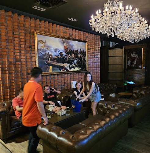 W Social Club - Gastronomi dan perhotelan