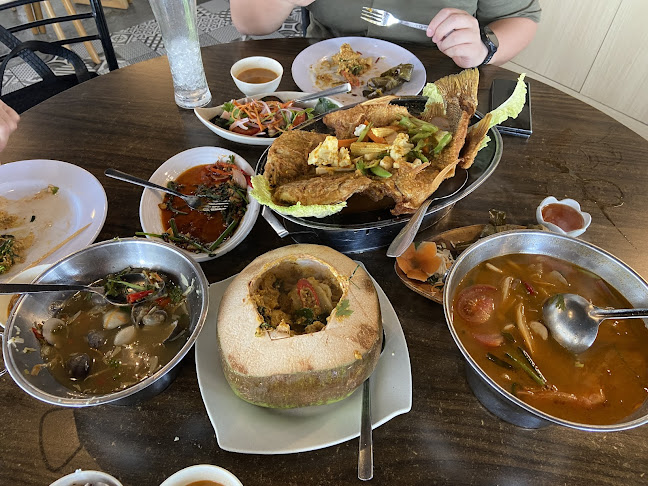 Khun De (Signature @ Gurney Paragon) - Gastronomi dan perhotelan