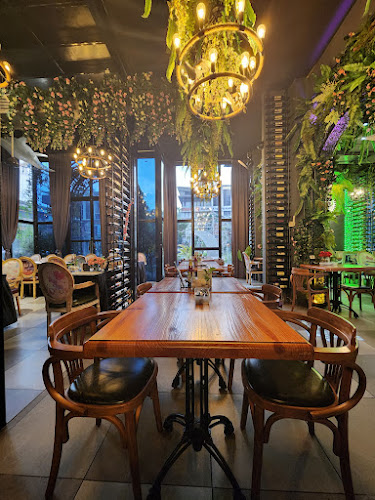 Odette • Setiawalk - Puchong