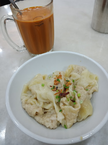 Comentarii opinii despre 7夜 Cafe ,Sibu