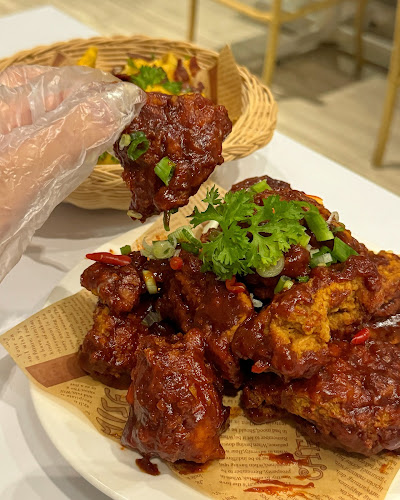 Cafe Elysia - Gastronomi dan perhotelan