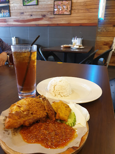 Ayam Gepuk Pak Gembus Kuala Terengganu - Kuala Terengganu