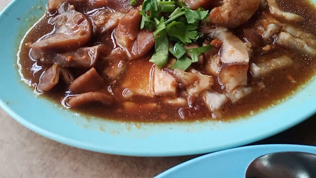 Opinii despre Pusat Makanan Lye Lye în George Town - Gastronomi dan perhotelan